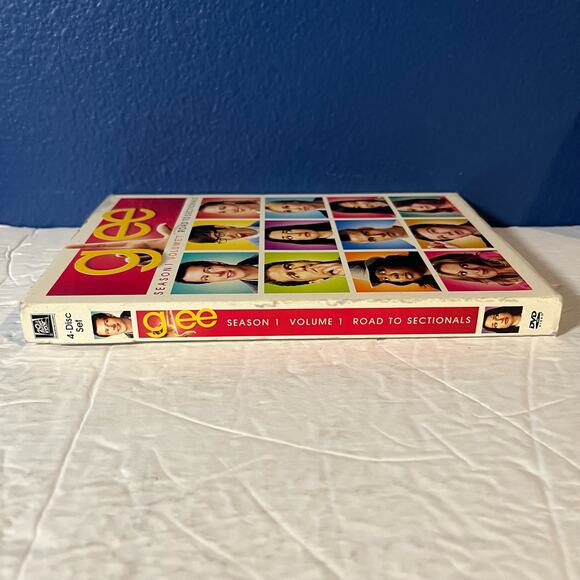 NEW -- Glee: Season 1 Volume 1: Road to Sectionals (DVD) sealed with Slip Cover - Picture 4 of 8